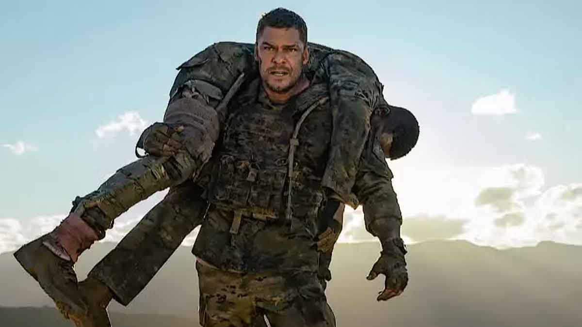 alan ritchson en war machine (maquina de guerra)