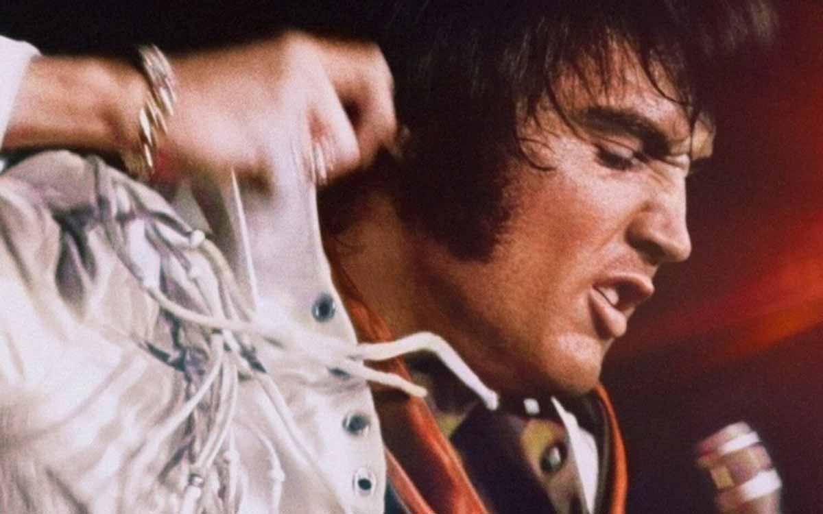 epic: elvis presley in concert