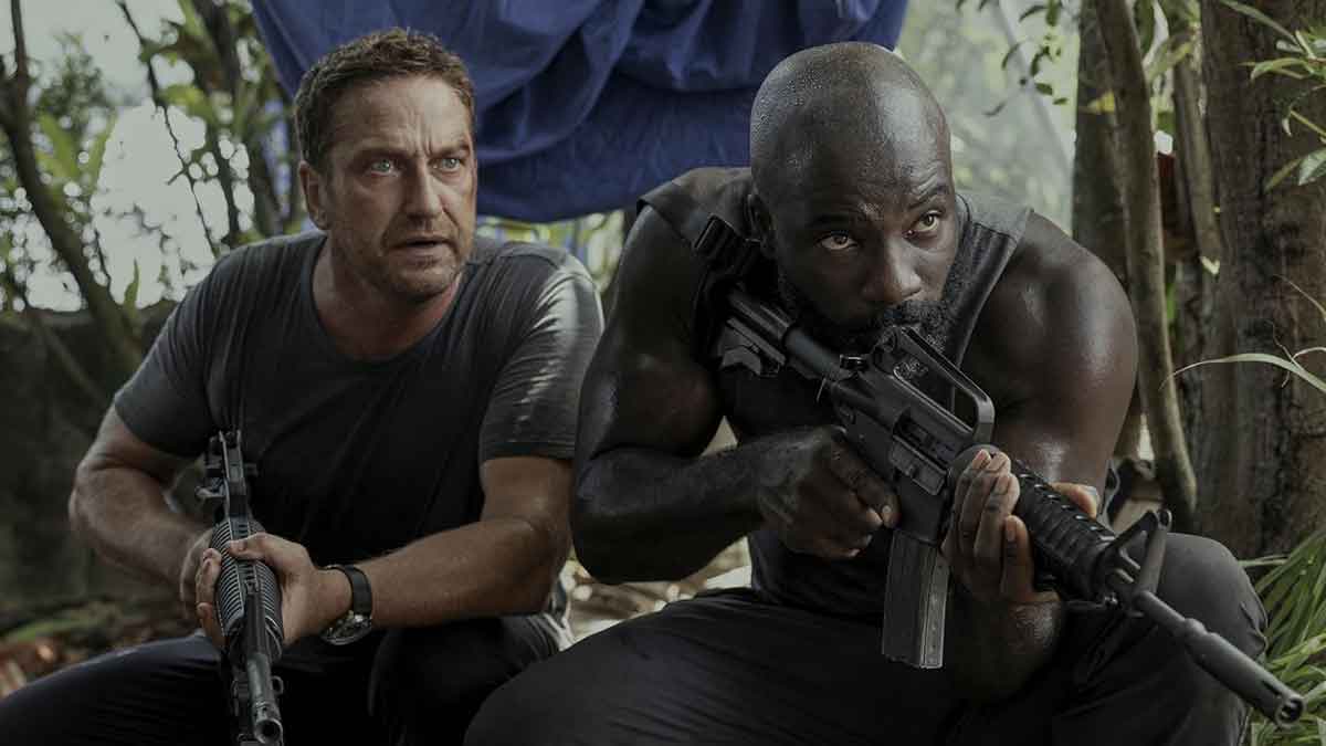 gerard butler y mike colter en plane (2023)