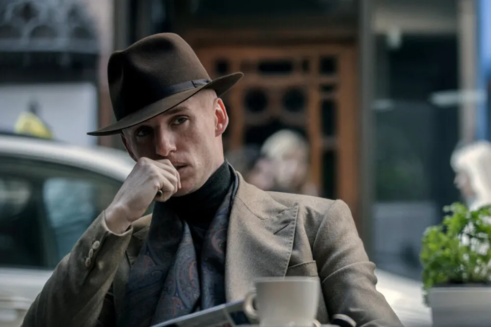 The Day of the Jackal temporada 2 ya está en marcha y Eddie Redmayne vuelve a disparar primero the day of the jackal temporada 2 ya está en marcha y eddie redmayne vuelve como el asesino más letal