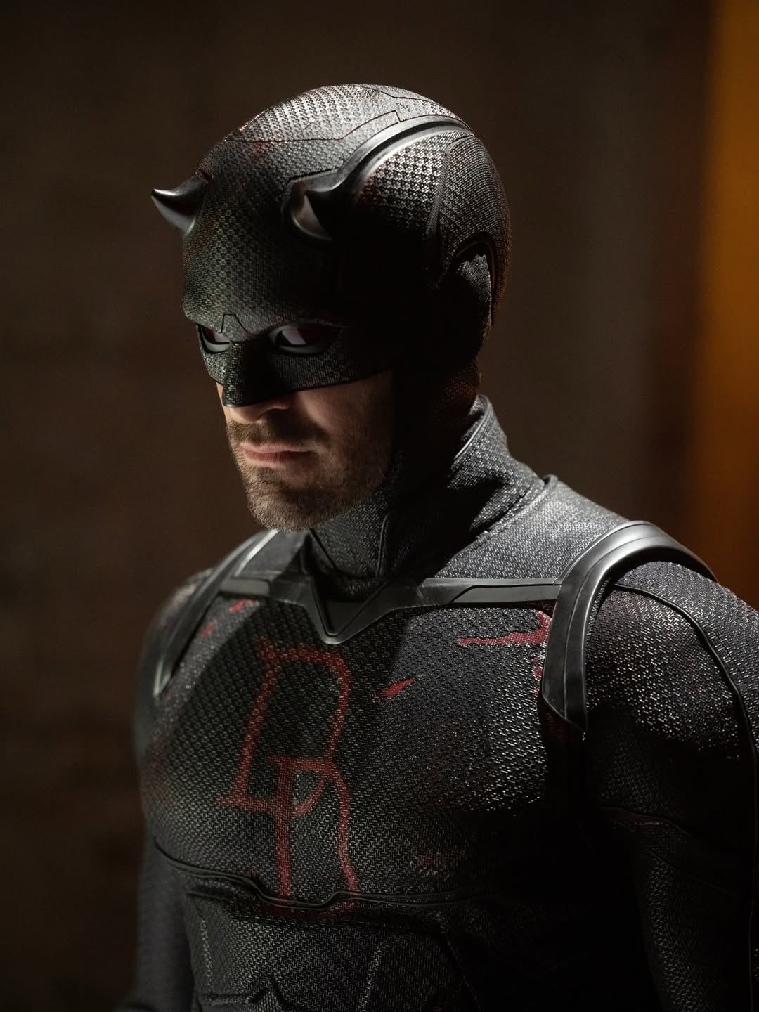 daredevil traje negro