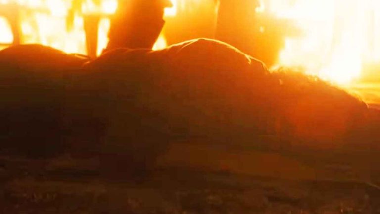 elias knoll en supergirl