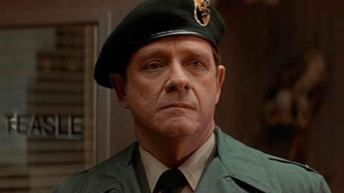 richard crenna como mayor trautman